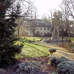 Jagdschloss Niederwald Hotel