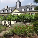 Jagdschloss Niederwald 4*