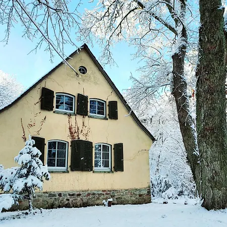Otel Jagdschloss Niederwald