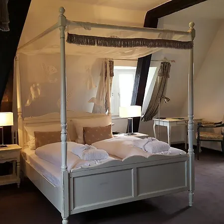 Hotel Jagdschloss Niederwald 4*