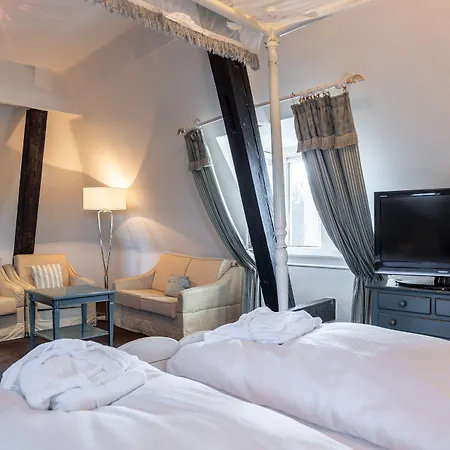 Jagdschloss Niederwald 4* Rüdesheim am Rhein