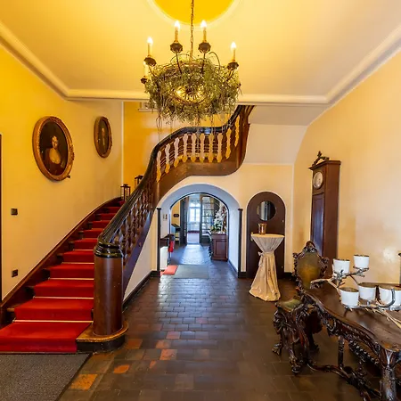 Hotel Jagdschloss Niederwald 4*