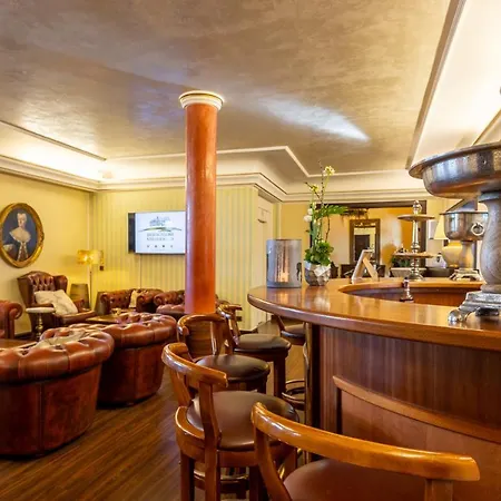 Otel Jagdschloss Niederwald 4*