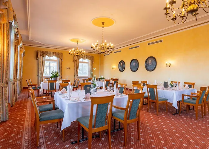 Jagdschloss Niederwald Ruedesheim am Rhein