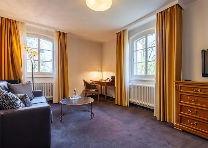 Jagdschloss Niederwald Hotel